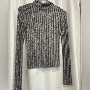 Grey Textured Pattern Turtleneck Sweater Size XS